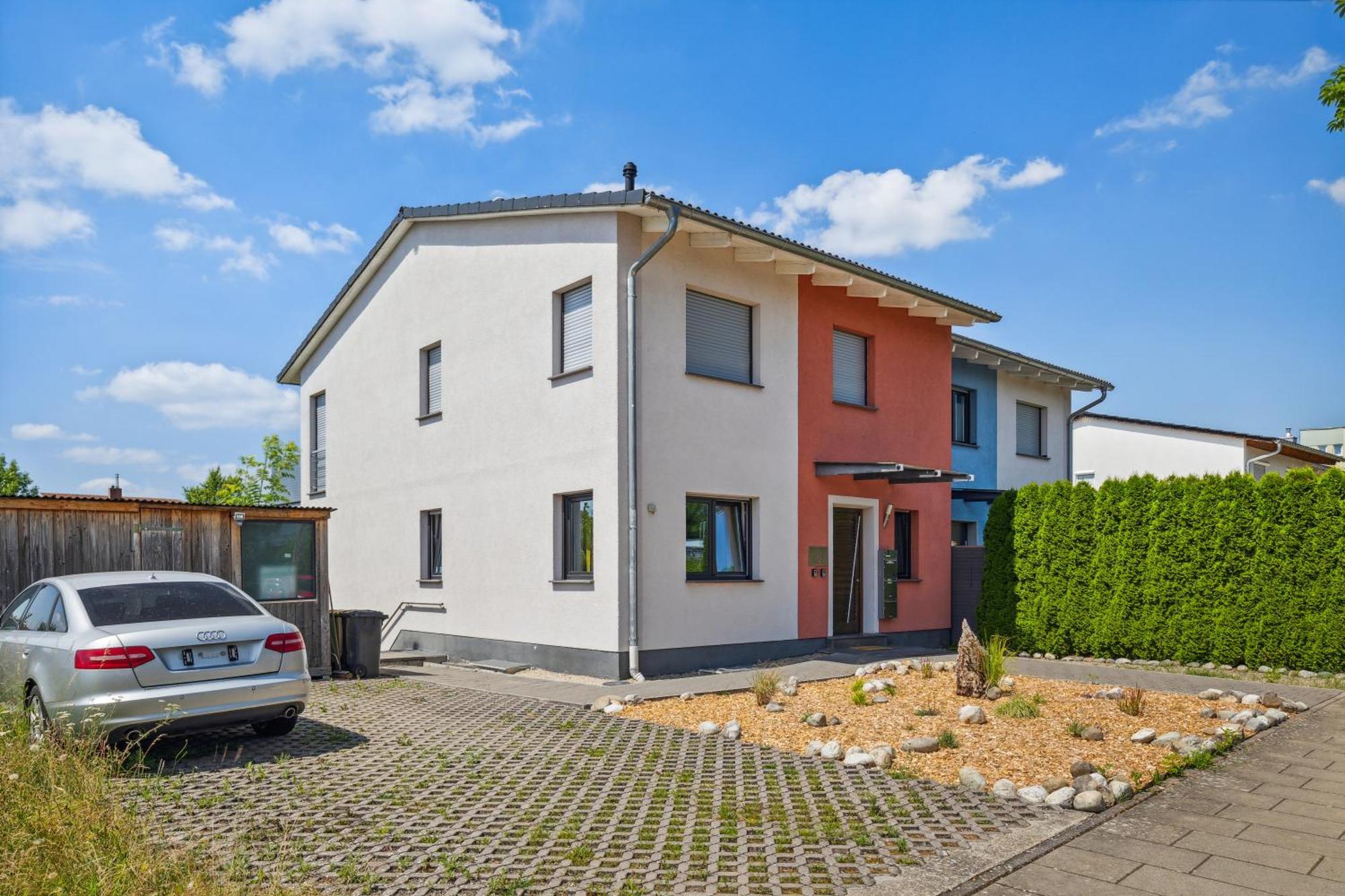 Fewo Moritz Mit Kleiner Terrasse Und Stellplatz Coburg Exteriér fotografie